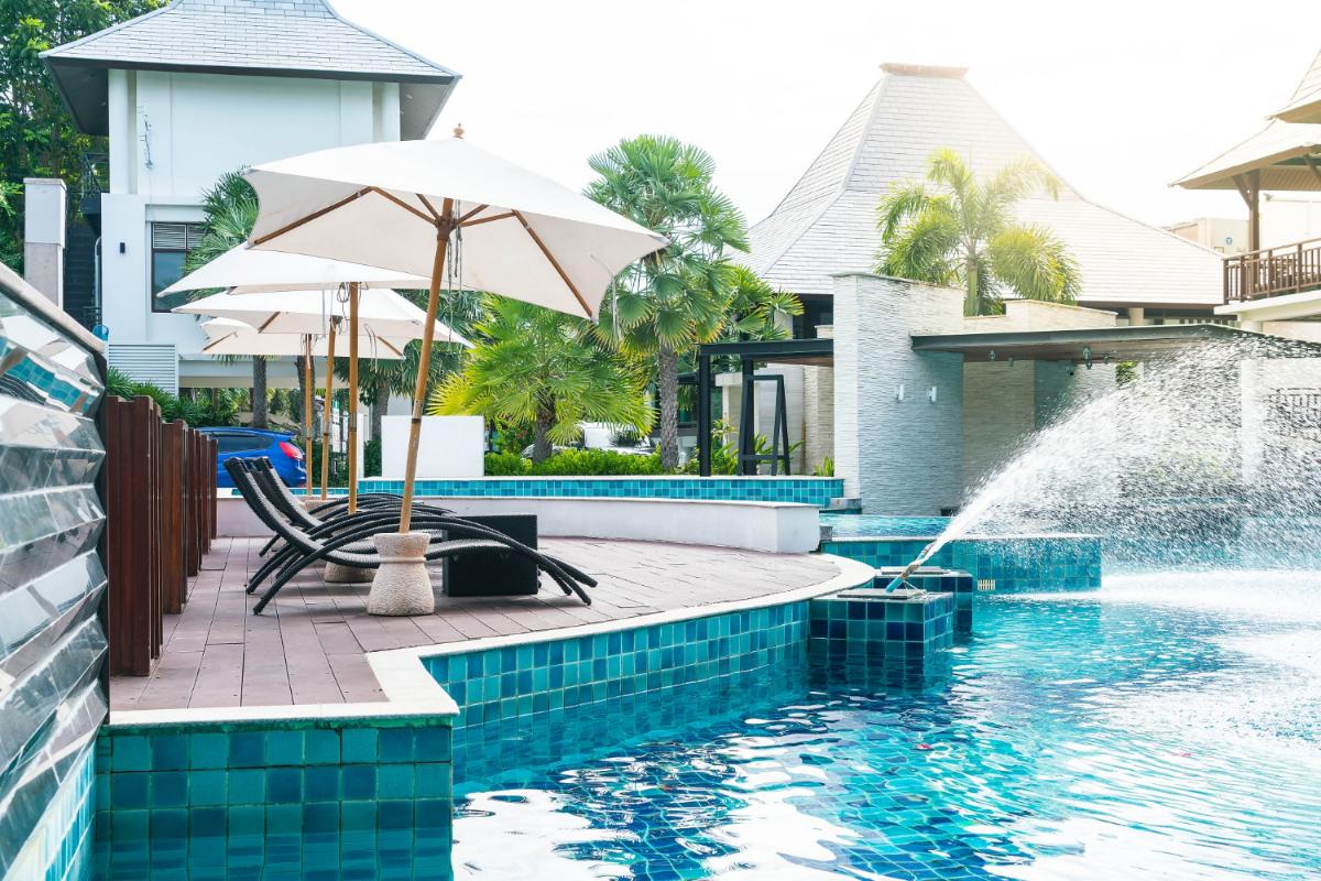 What You Need to Know about Insuring Your Florida Swimming Pool