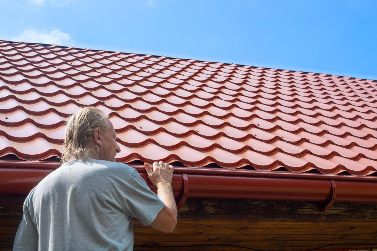 Five Steps to Avoid Roofing Scams After a Florida Storm