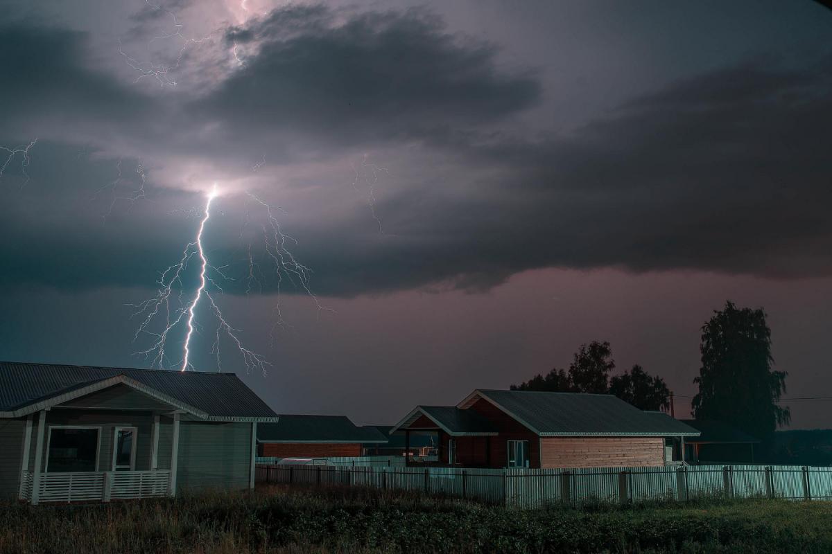 4 Ways to Keep Your Home Safe from Lightning